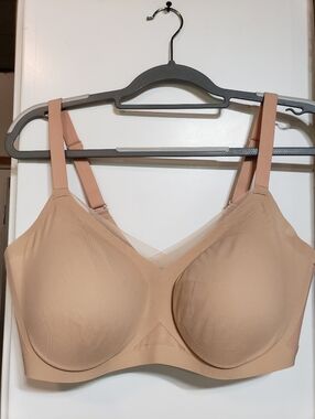 HONEYLOVE new Condition No Tag Crossover Wireless Bra 40 C/D 1x Sand Tan Beige